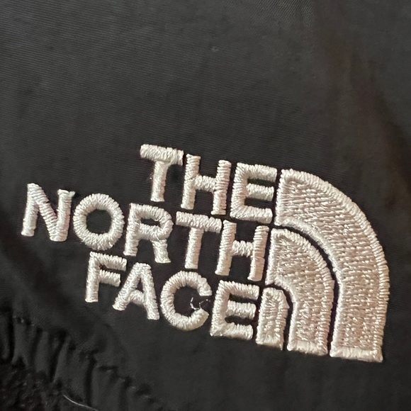 Men’s NorthFace ZipUp - Picture 4 of 5